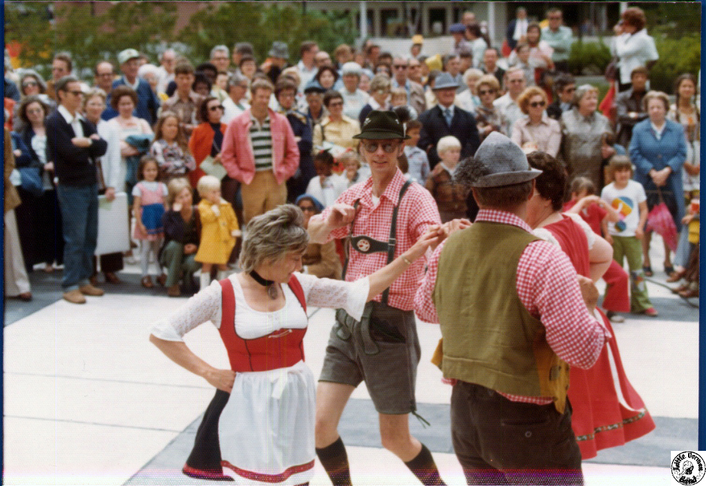 1976 05 dd 24 Winston Salem Springfest.jpg